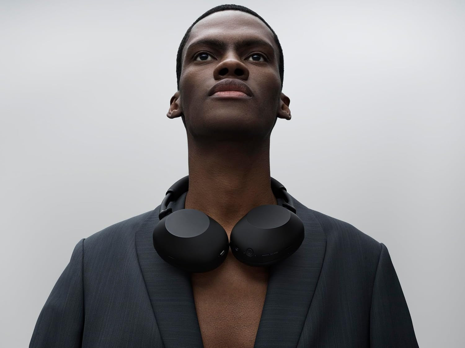 WH-1000XM6 the Best Noise Canceling Wireless Headphones, HD NC Processor QN3, 12 Microphones, Adaptive NC Optimizer, Mastered by Engineers, Studio-Quality, 30-Hour Battery, Black