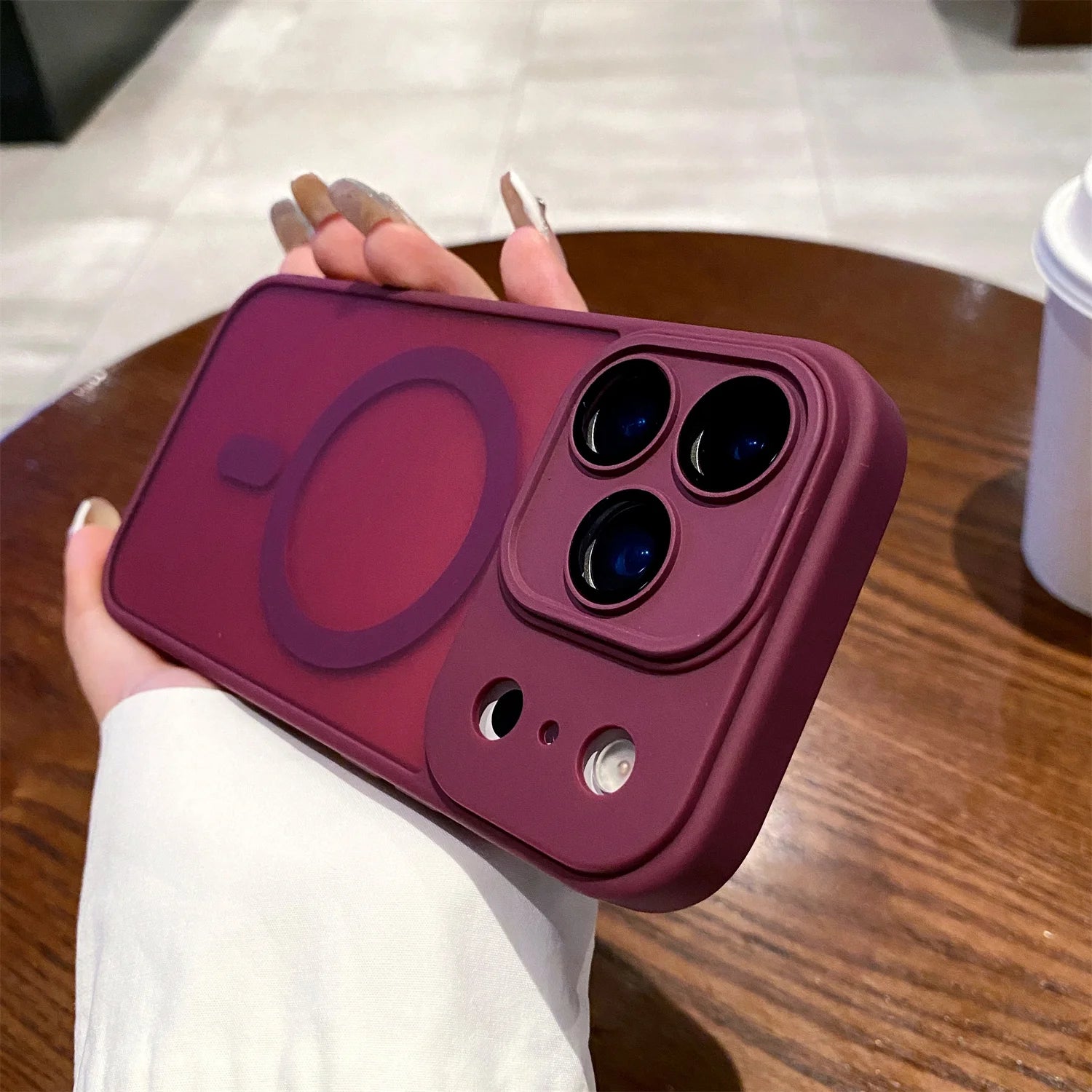 Carcasa Magnética Mate para iPhone 17 | Compatible con Magsafe
