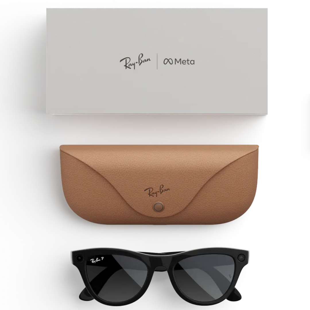 Gafas inteligentes Ray-Ban Meta Wayfarer con lentes oscuras, estuche de carga marrón y caja de embalaje.
